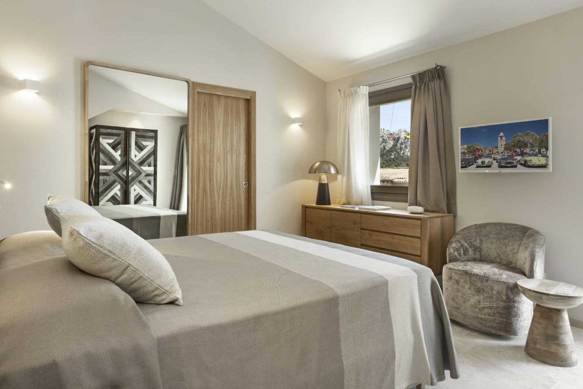 Hotel La Suera San Pantaleo Extérieur photo